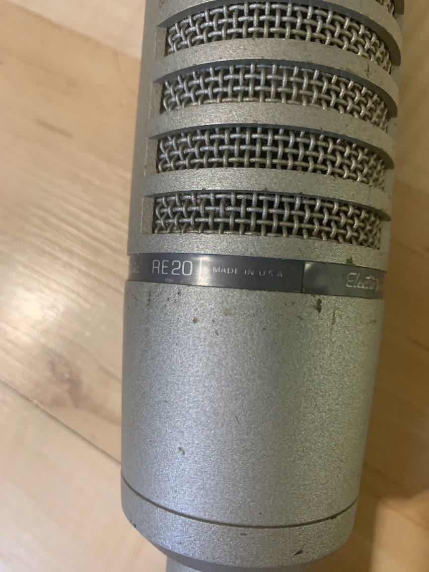 Микрофон Electro-Voice RE20 3
