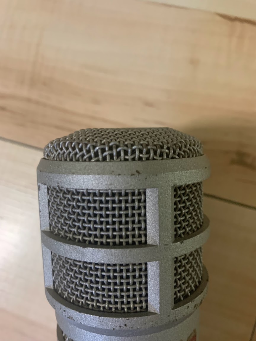 Микрофон Electro-Voice RE20 4