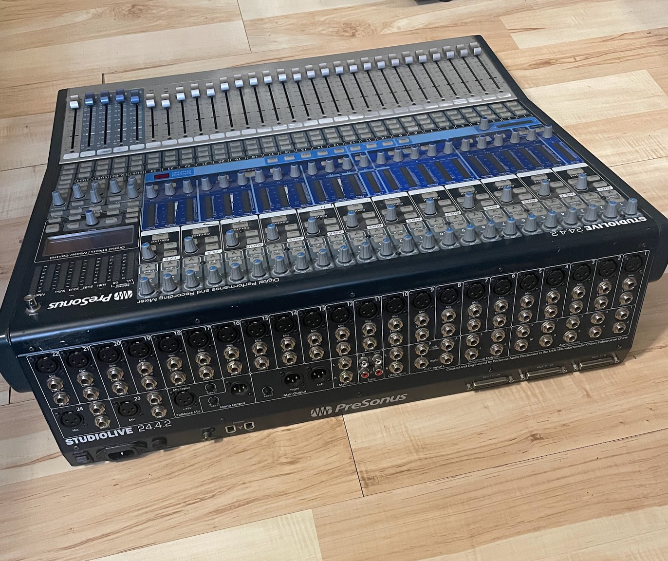 Цифровой микшер PreSonus StudioLive 24.4.2
