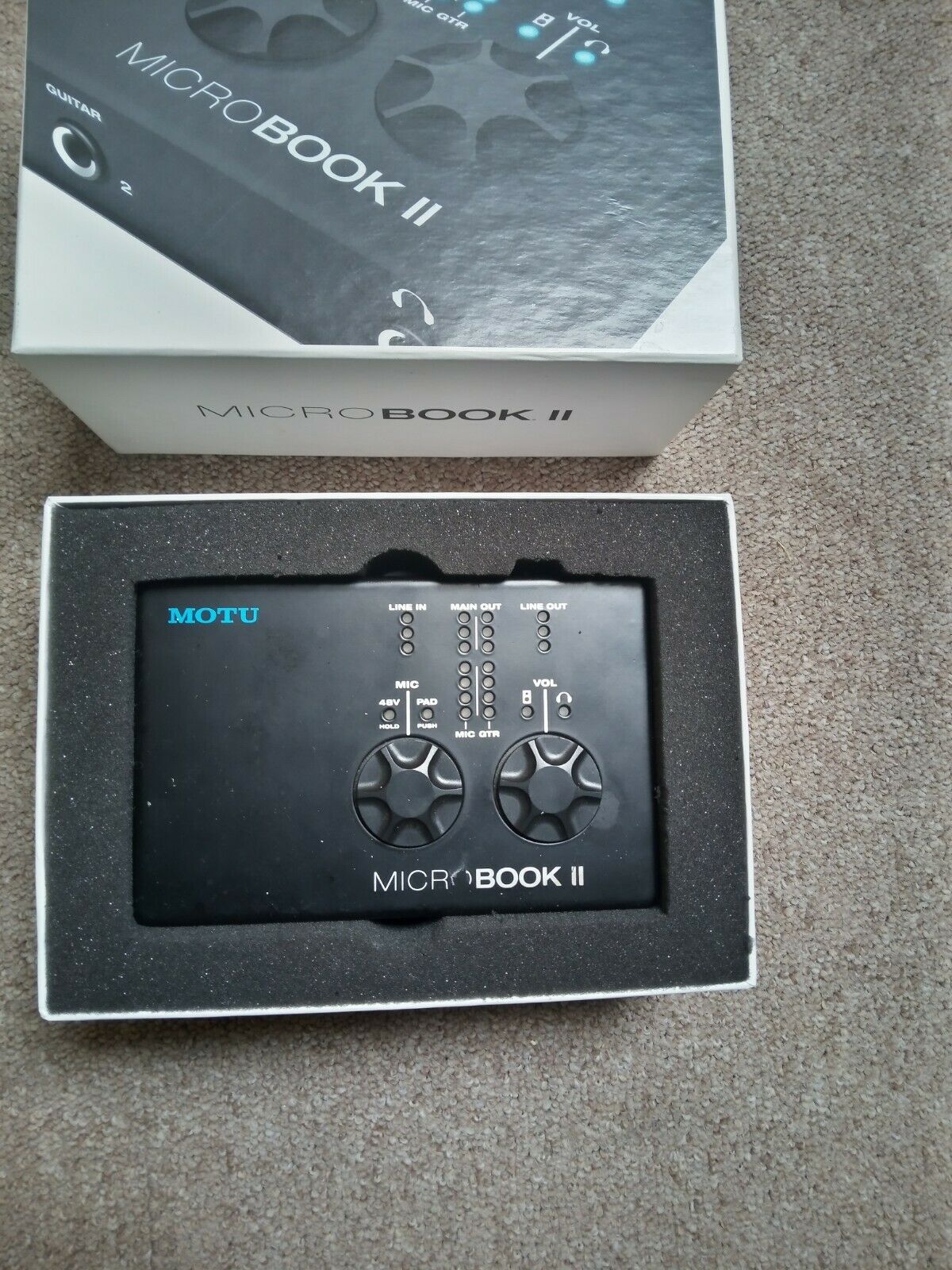 Аудиоинтерфейс MOTU MicroBook II