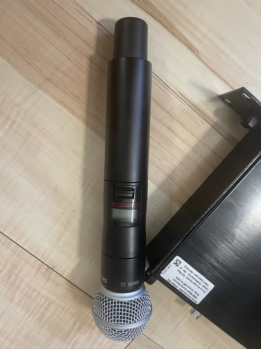 Цифровая радиосистема Shure QLXD24 SM58 4