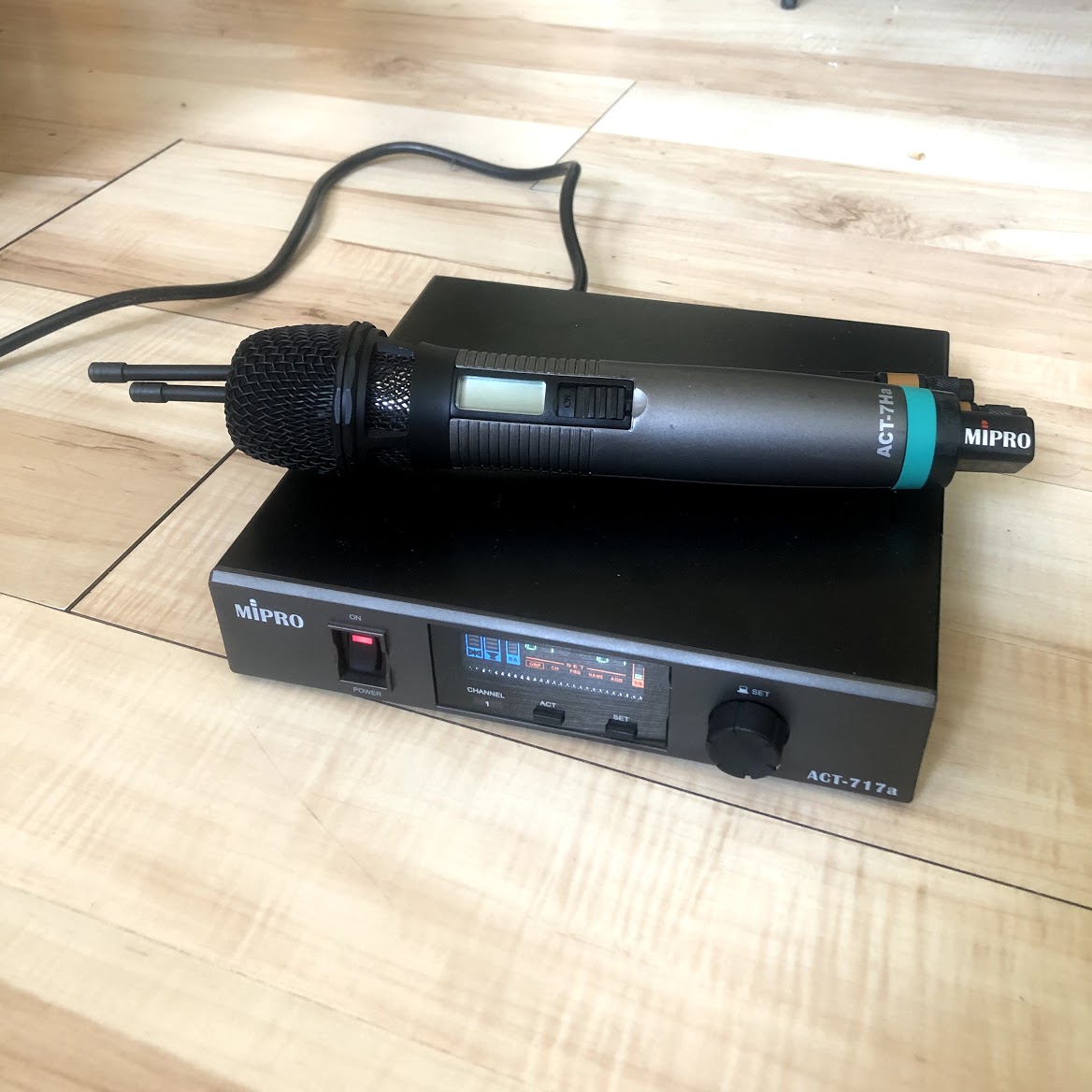 Радиосистема Mipro ACT-717a MU79
