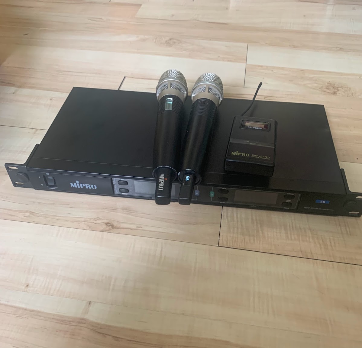 Радиосистема Mipro ACT 707D HH BP