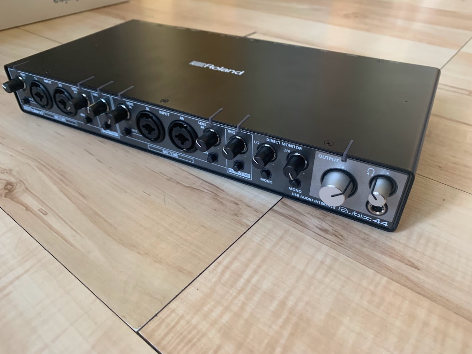Аудиоинтерфейс Roland Rubix 44 2