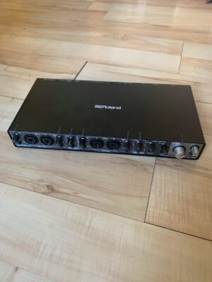 Roland Rubix 44