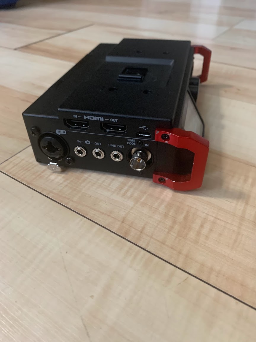 Рекордер Tascam DR-701D 6