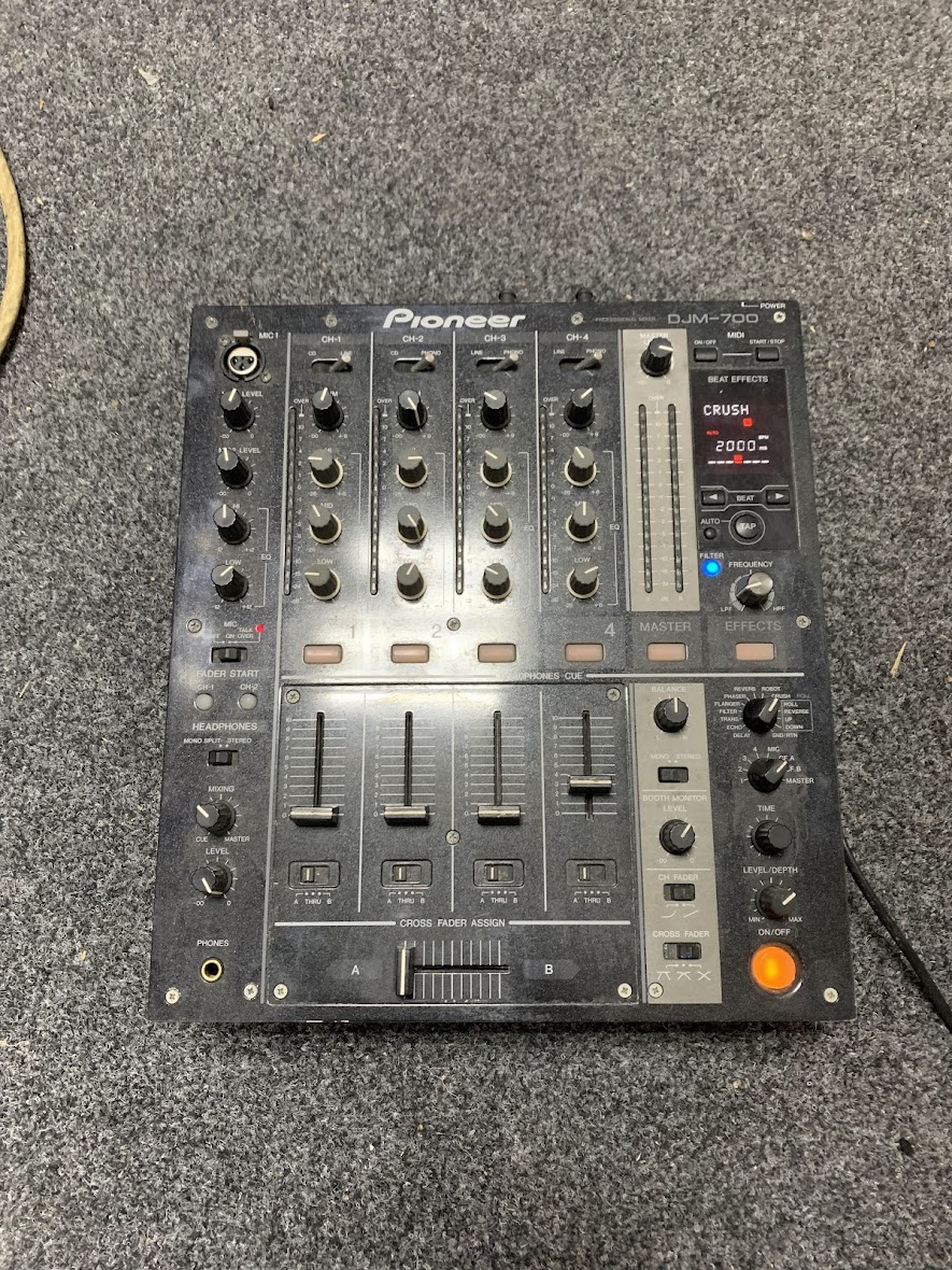 DJ Микшер Pioneer DJM-700