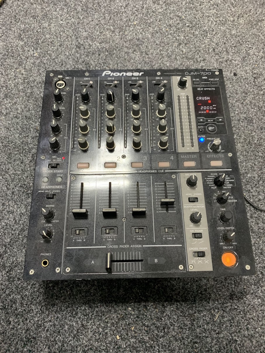 DJ Микшер Pioneer DJM-700 3