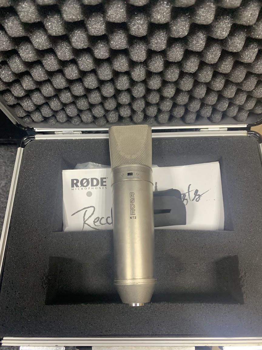Студийный микрофон Rode NT2