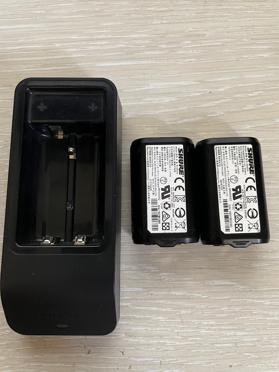 Зарядное устройство Shure SBC100 3