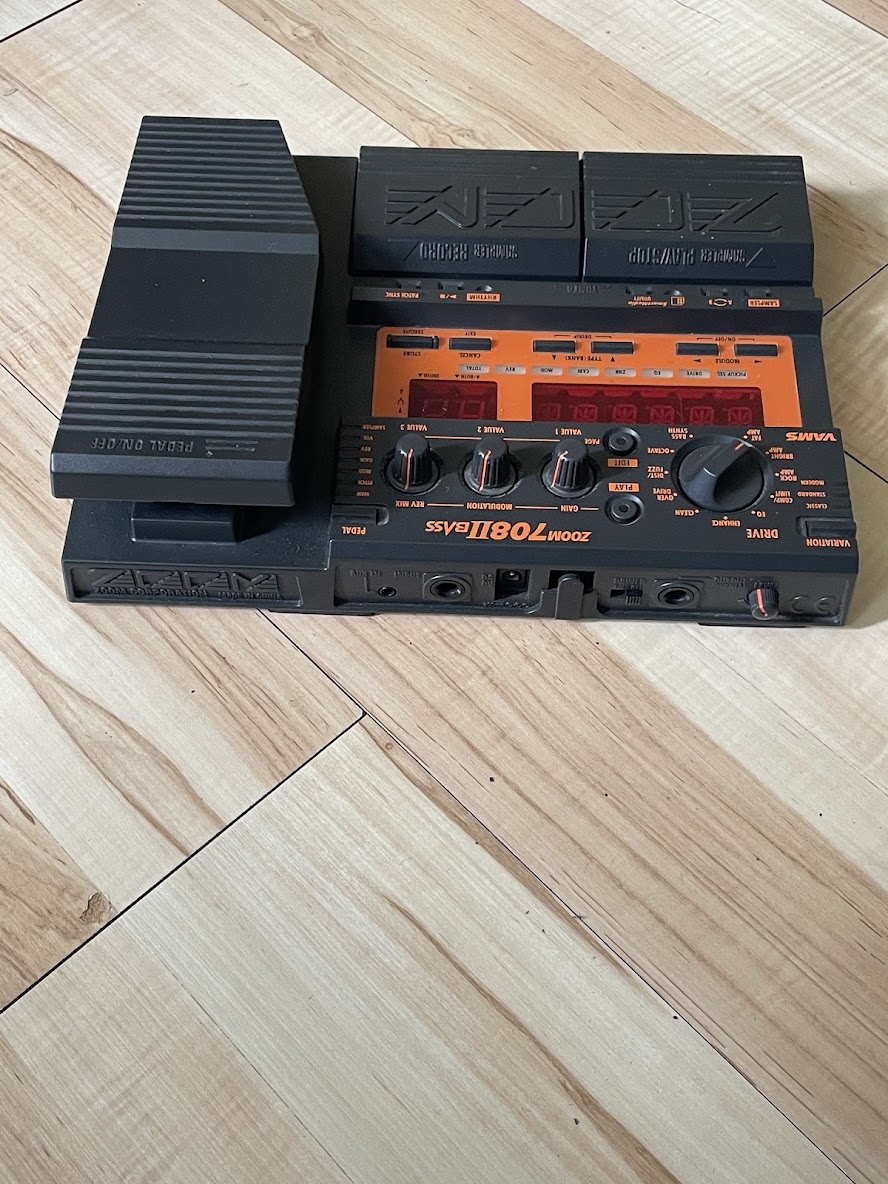 Процессор для бас-гитары Zoom 708II Bass 2